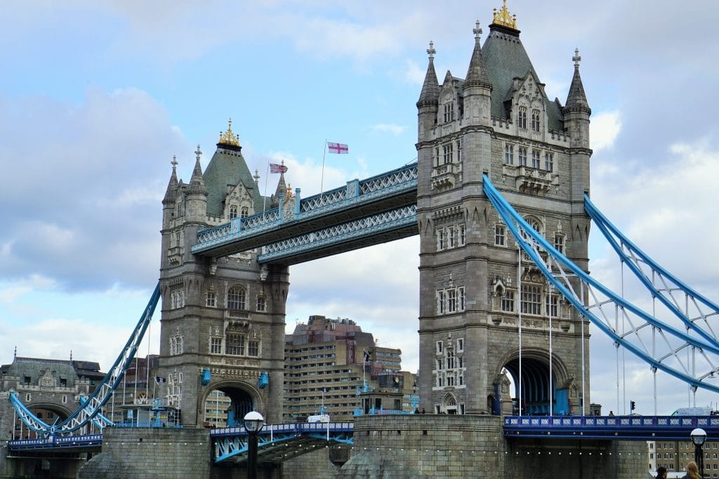 tower-bridge-london-attraktionen