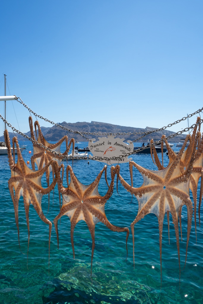 oia-amoudi-beach